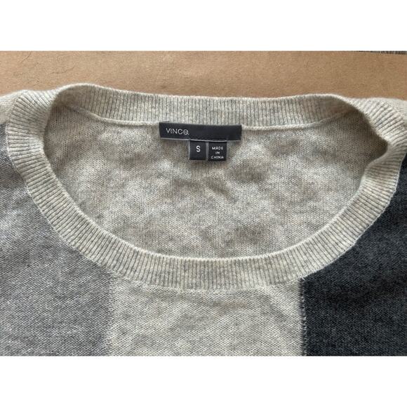 VINCE Women's 100% Gray Cashmere Color block Crew Neck Pullover Sweater Small - Picture 3 of 11